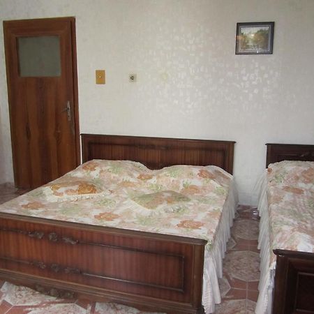 Central Guesthouse Nesebar Bagian luar foto